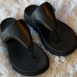 Fitflop Womens Black Thong  Slip On Sandals